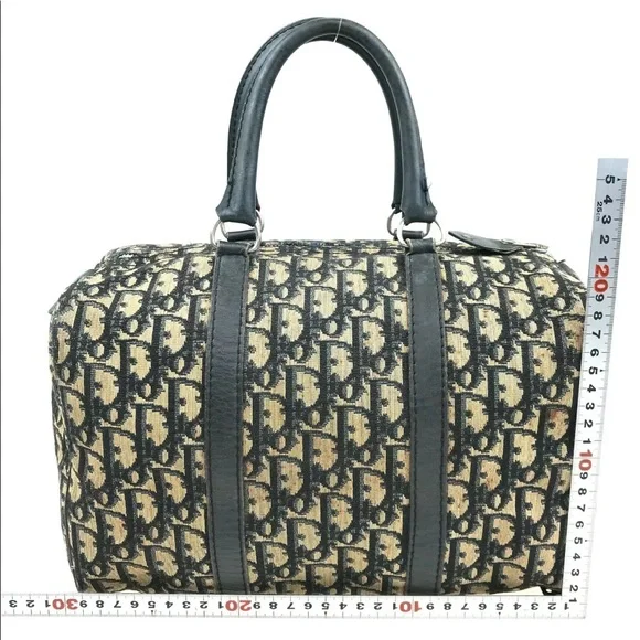 SOLD❌✨AUTH✨ DIOR BAG - Picture 2 of 12